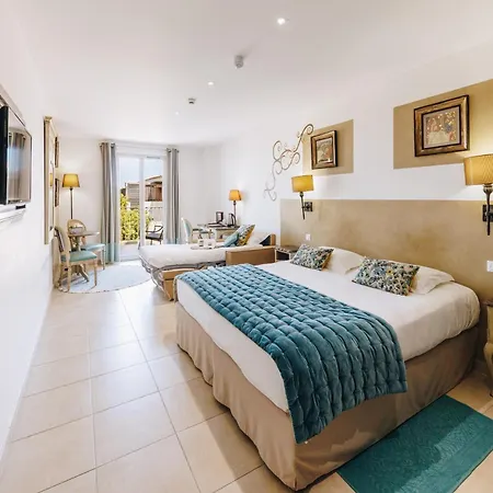 Liberata & Hotel 4*