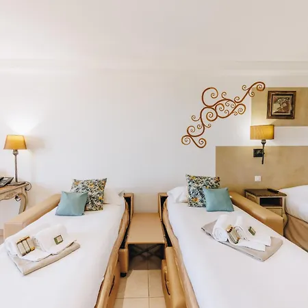 Hotel Liberata & 4*