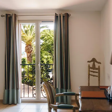 Liberata & Hotel 4*