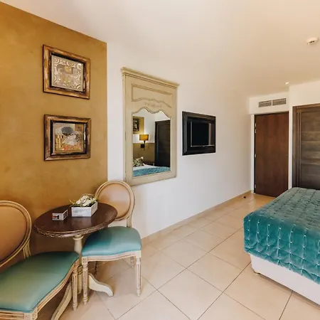 Hotel Liberata &