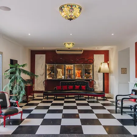 Liberata & Hotell 4*