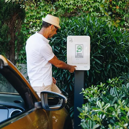 Hotell Liberata & 4*