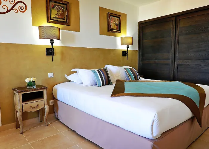 Liberata & Hotell 4*