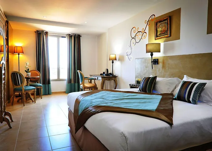 Liberata & Hotell 4*