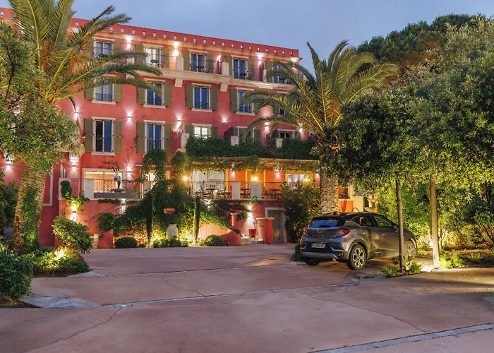Liberata & Hotell LʼÎle-Rousse