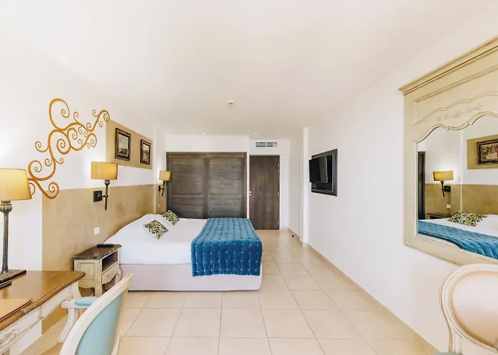 Hotell Liberata & 4*